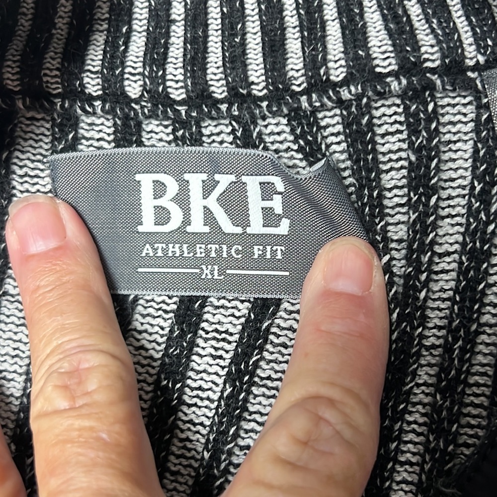 BKE‎ - Picture 5 of 6